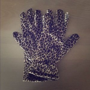 Leopard Print Gloves